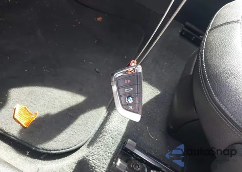 2016 BMW X1 xDrive28I z USA, uszkodzony, nr VIN WBXHT3C30G5F65031